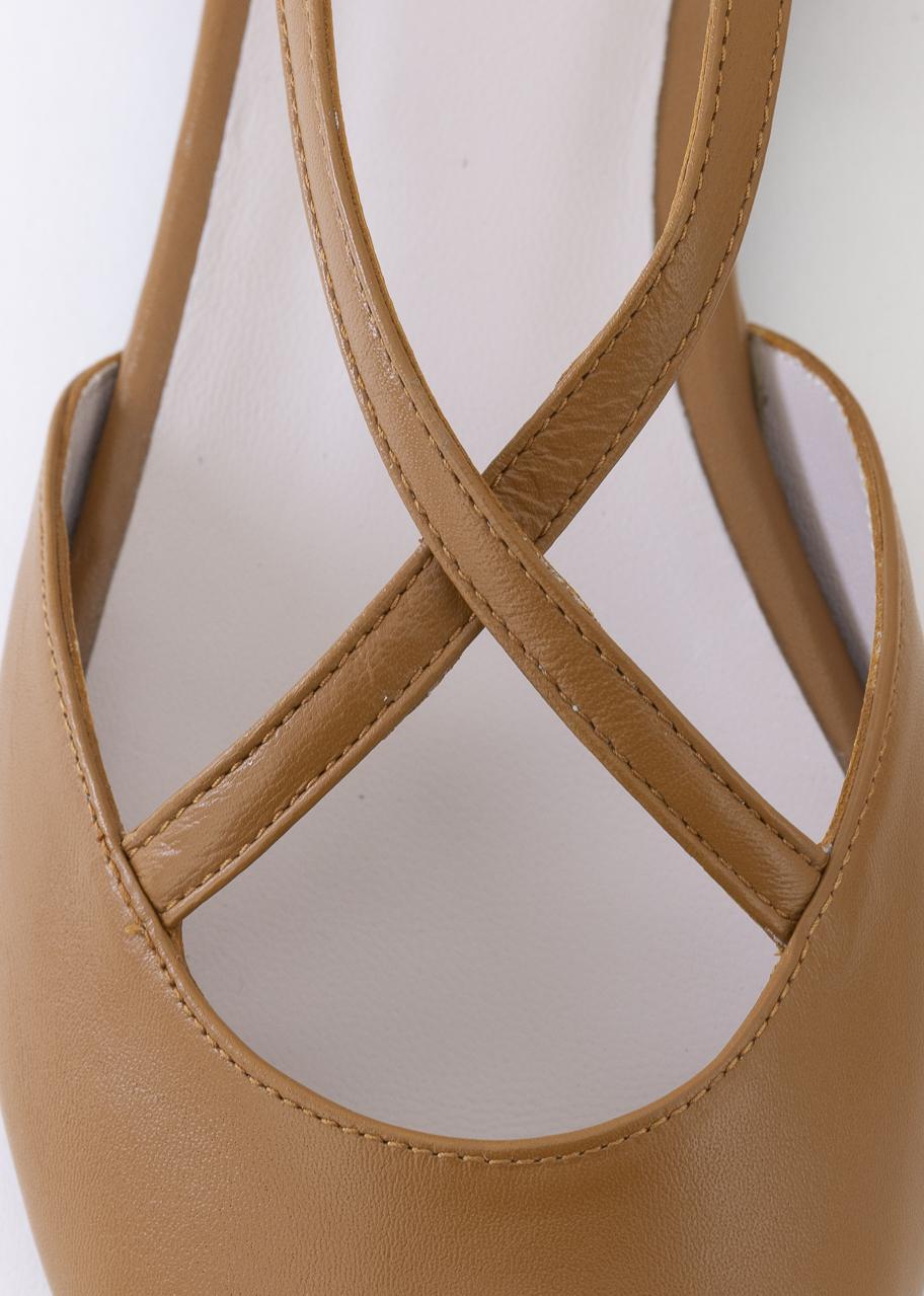 MANUELA CAMEL ESENCIAL