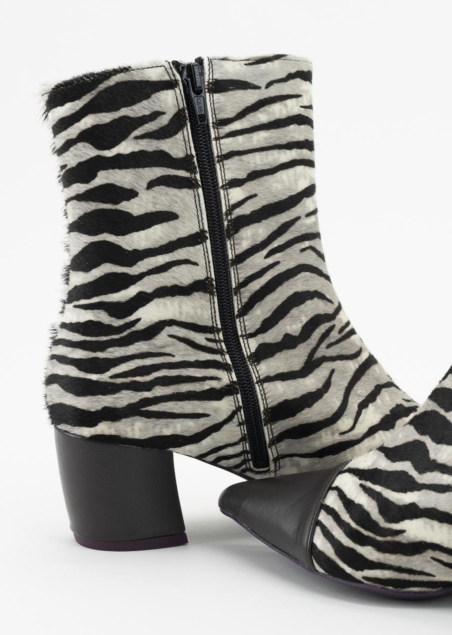JIMENA GRIS ZEBRA