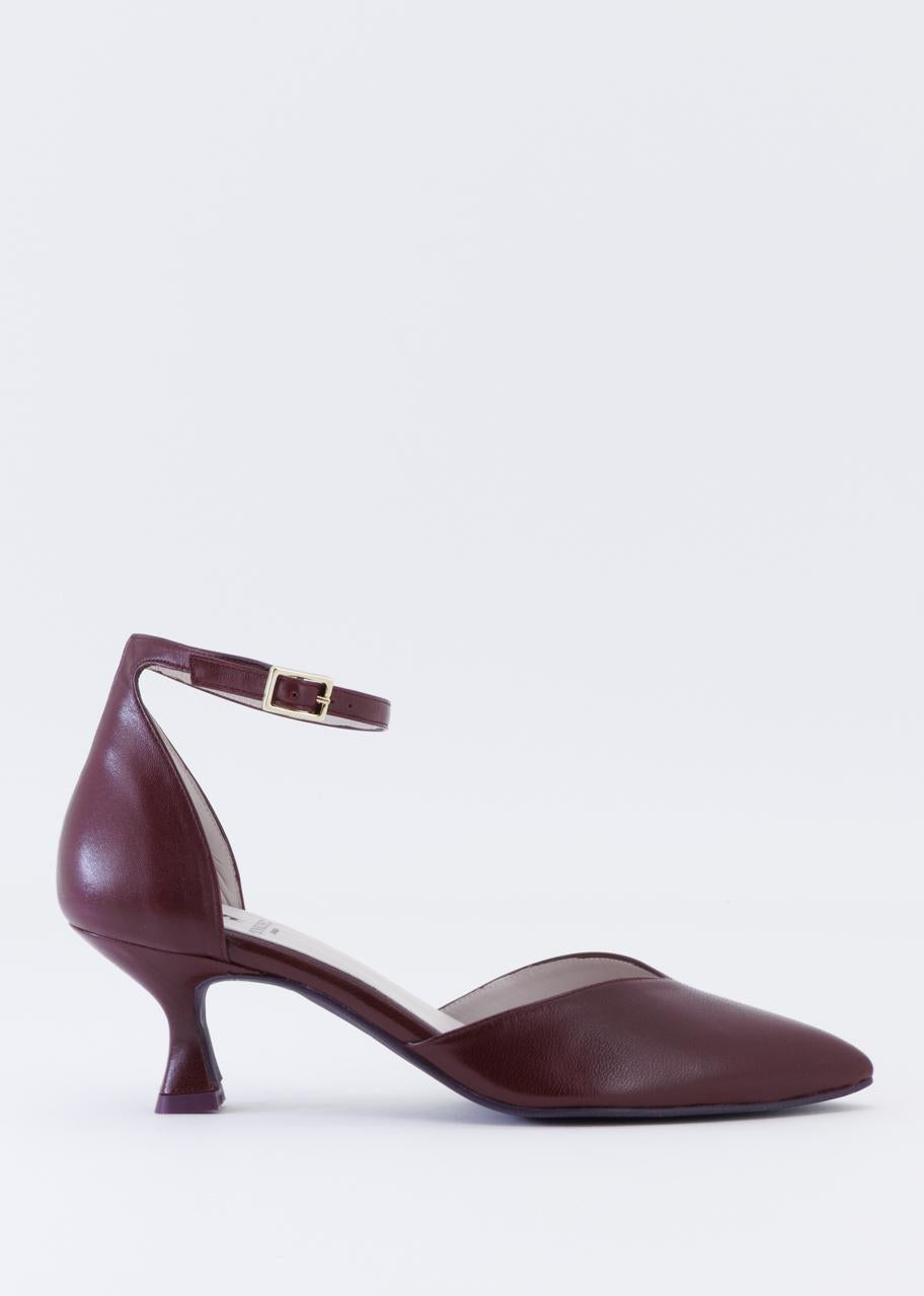 YAIZA BURDEOS ESENCIAL