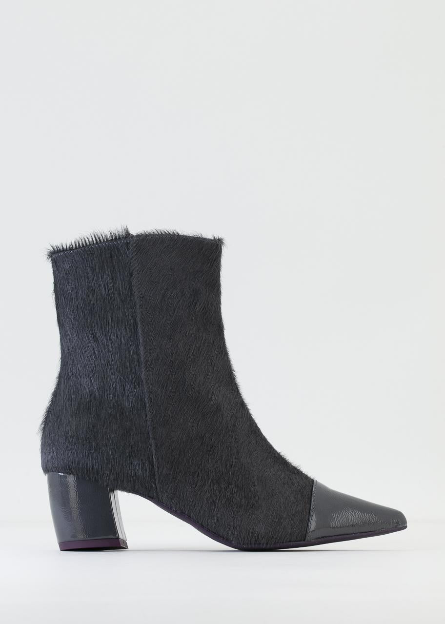 JIMENA GRIS CAVALLINO