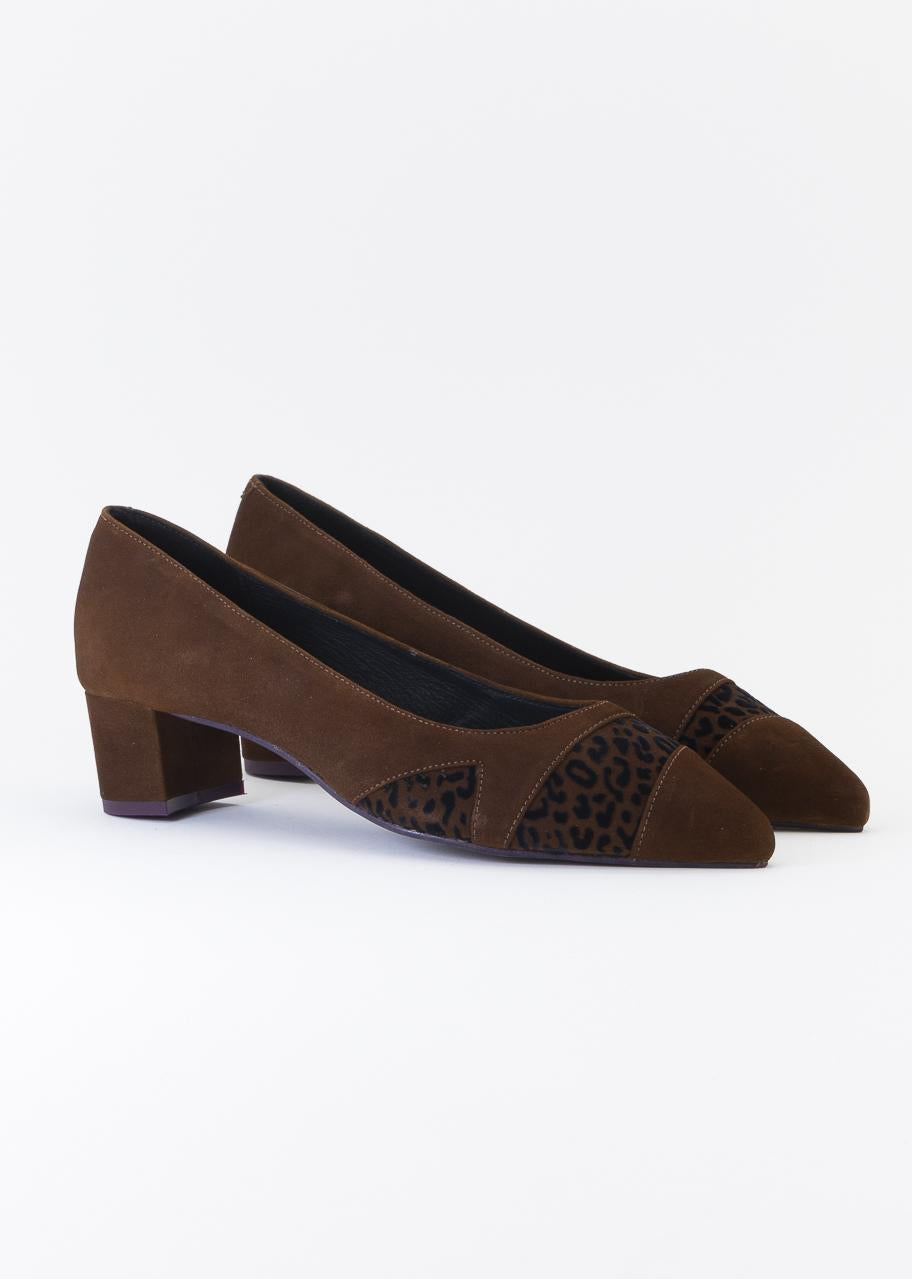 CLARA MARRON LEO