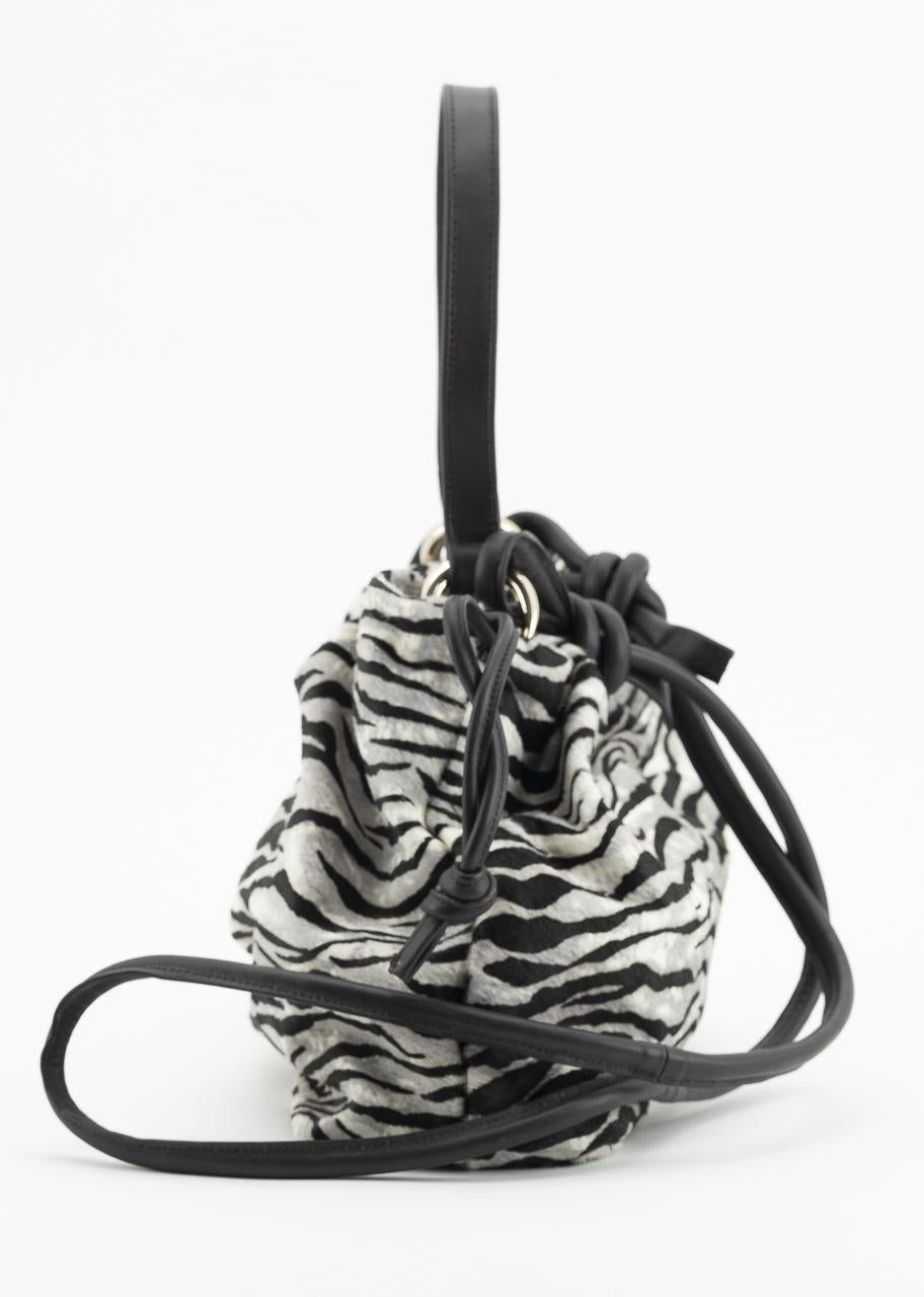 DELIA GRIS ZEBRA
