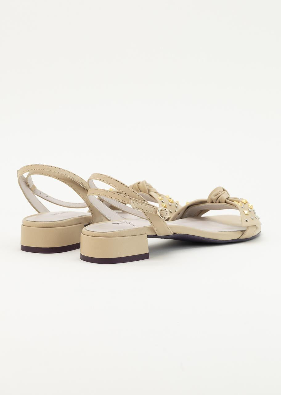 LARA TAUPE TACHAS