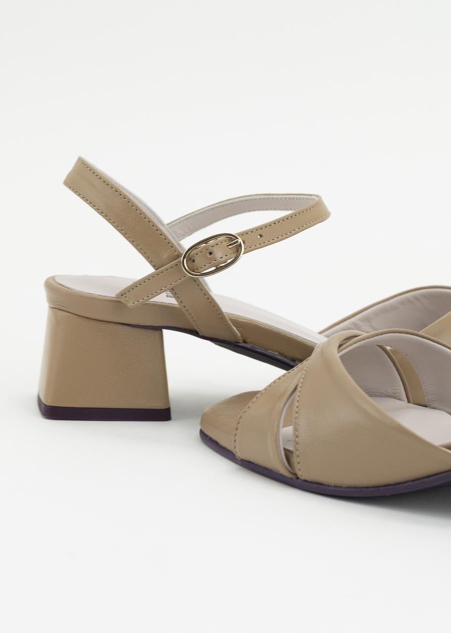 IVANNA CAMEL ESENCIAL