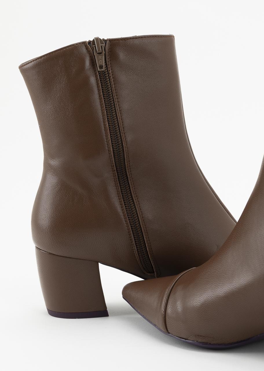 JIMENA CAMEL ESENCIAL