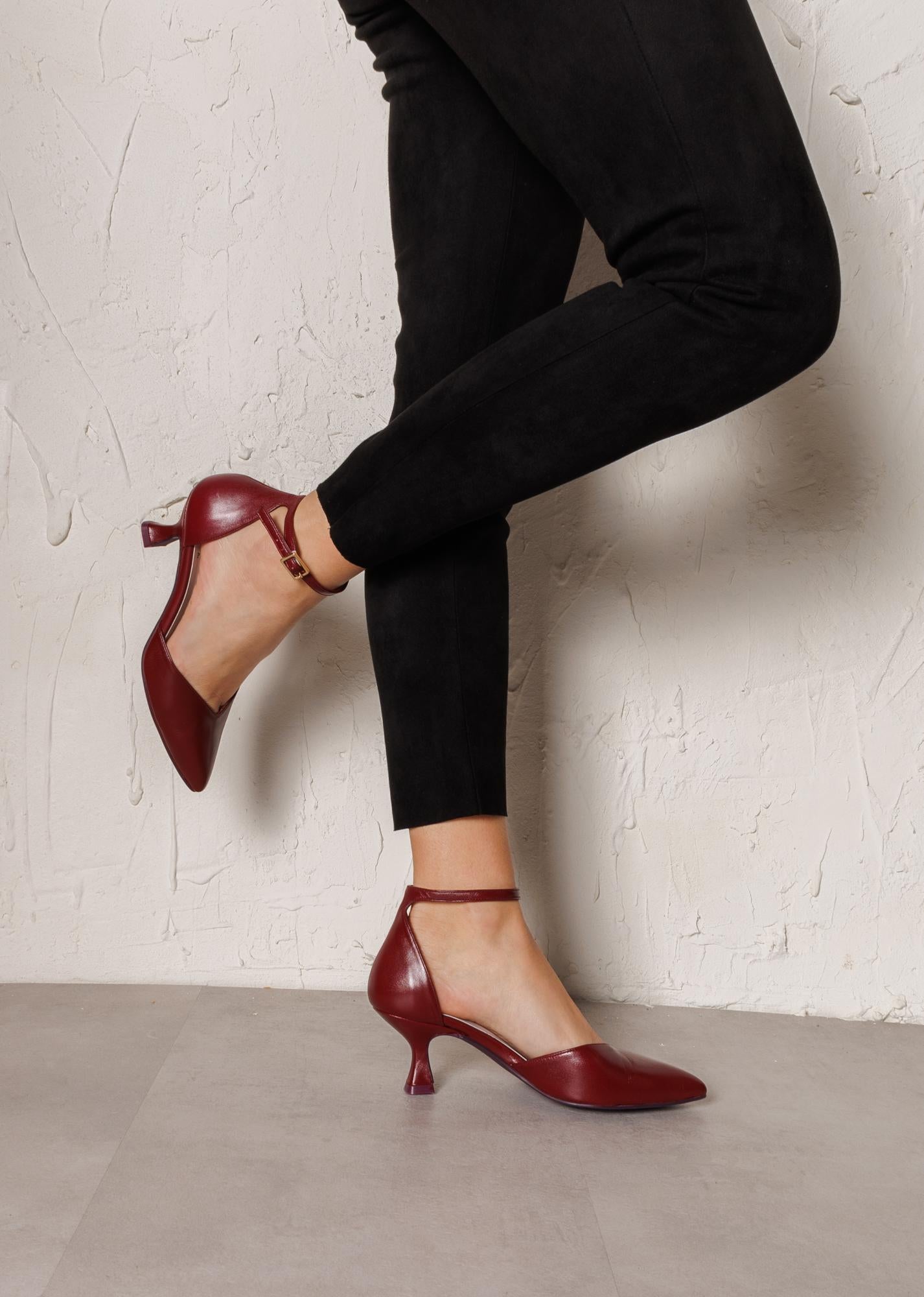 YAIZA BURDEOS ESENCIAL